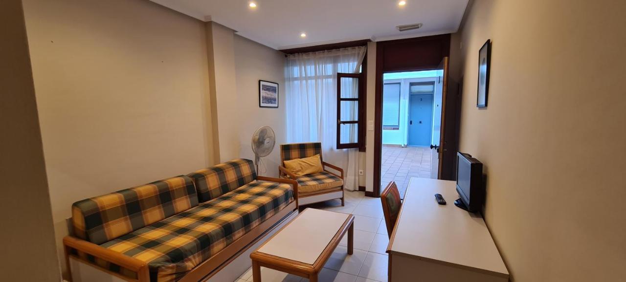 Apartamentos Elena Laredo Kültér fotó