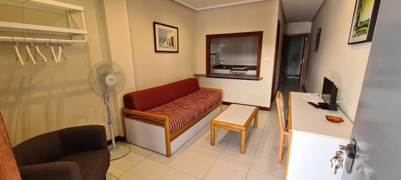 Apartamentos Elena Laredo Kültér fotó