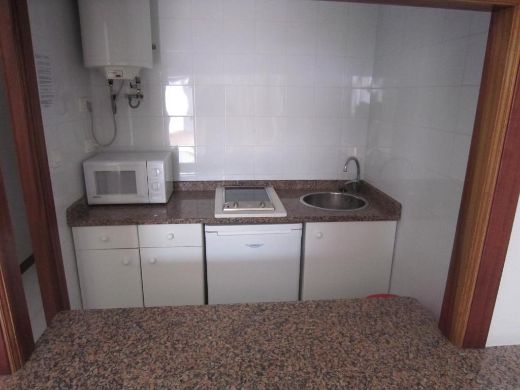 Apartamentos Elena Laredo Szoba fotó